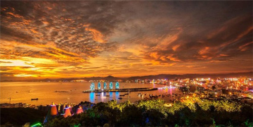 的世界幸运方块小游戏（有幸运方块的我的世界叫什么）